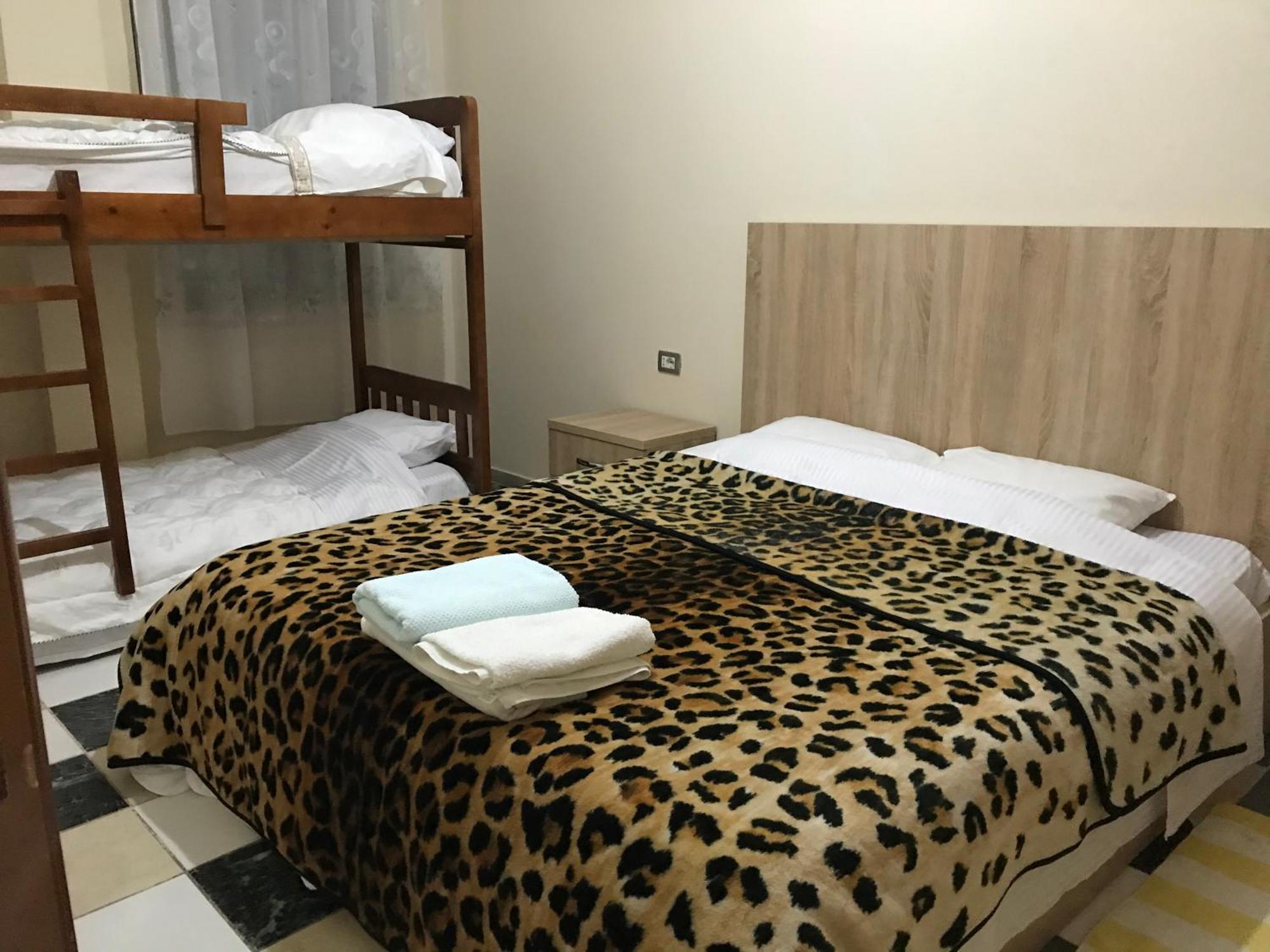 Bajovah Apartments & Restaurant Tirana Exterior photo